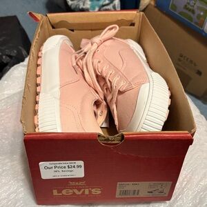 Levi's womens Light Pink Sneakers